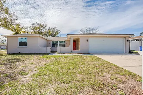 9811 Rainbow Ln, Port Richey, FL 34668