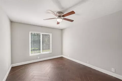 Bedroom - 11920 Oak Ridge Dr, Parrish, FL 34219 photo 7 of 10