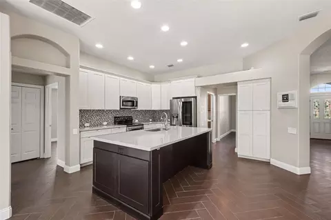 Kitchen - 11920 Oak Ridge Dr, Parrish, FL 34219 photo 2 of 4
