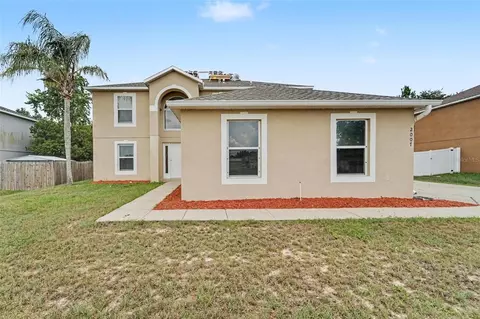 2007 Elmhurst Ln, Mascotte, FL 34753