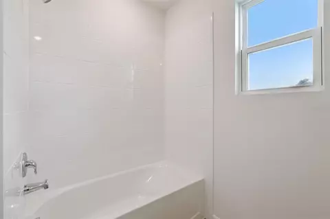 Bath - 5851 Cool Spring Cv, Saint Cloud, FL 34771 photo 2 of 3