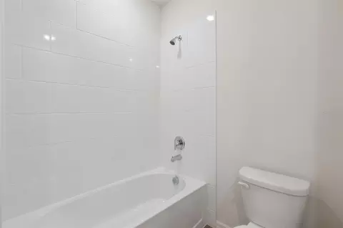 Bath - 5851 Cool Spring Cv, Saint Cloud, FL 34771 photo 3 of 3
