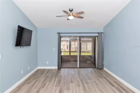 Living - 2501 King Oak Cir, Saint Cloud, FL 34769 photo 3 of 4