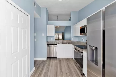 Kitchen - 2501 King Oak Cir, Saint Cloud, FL 34769 photo 2 of 2