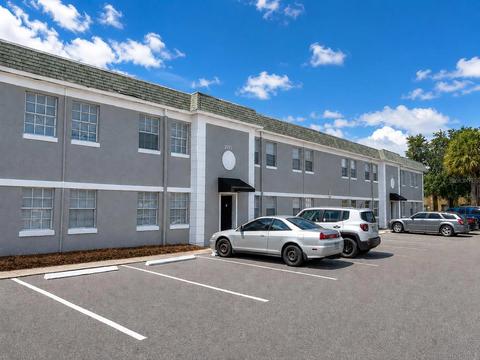 2779 L B Mcleod Rd, Orlando, FL 32805