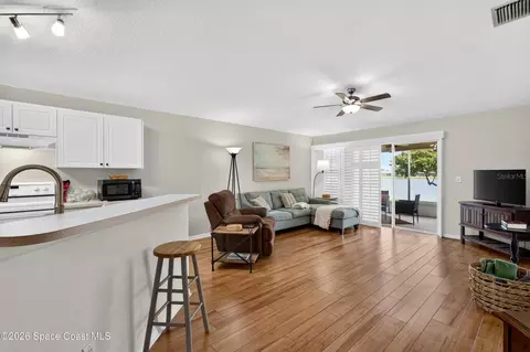 Living - 2336 Deercroft Dr, Melbourne, FL 32940 photo 2 of 3