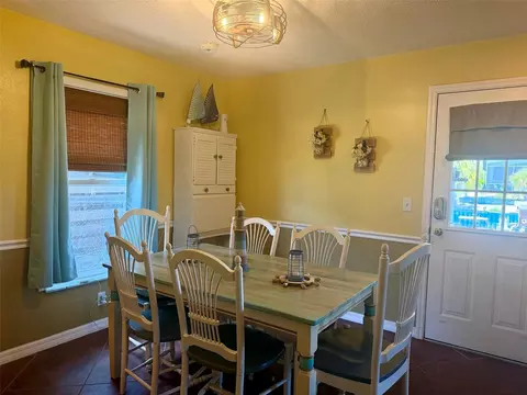 Dining - 107 Douglas St, Edgewater, FL 32141 photo 2 of 3