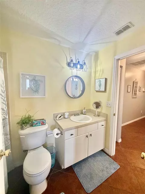 Bath - 107 Douglas St, Edgewater, FL 32141 photo 5 of 5