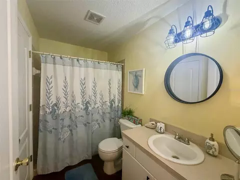 Bath - 107 Douglas St, Edgewater, FL 32141 photo 4 of 5