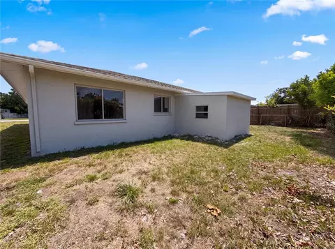 607 33rd Avenue Dr E, Bradenton, FL 34208 photo 24