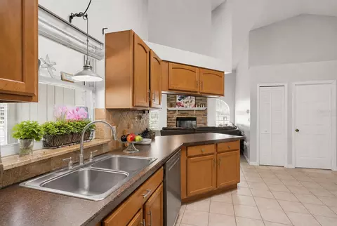 Kitchen - 123 Rachel Lin Ln, Saint Cloud, FL 34771 photo 2 of 3