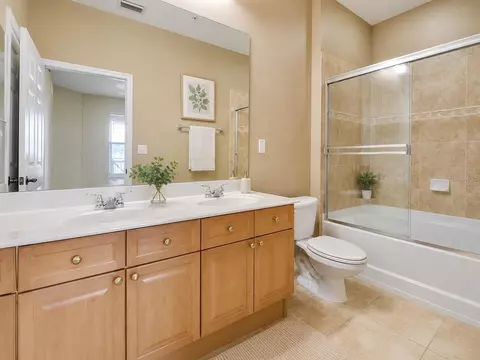 Bath - 8168 Boat Hook Loop #724, Windermere, FL 34786 photo 1 of 1