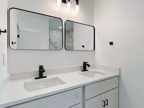 Bath - 6446 Fall St, Saint Cloud, FL 34771 photo 1 of 3