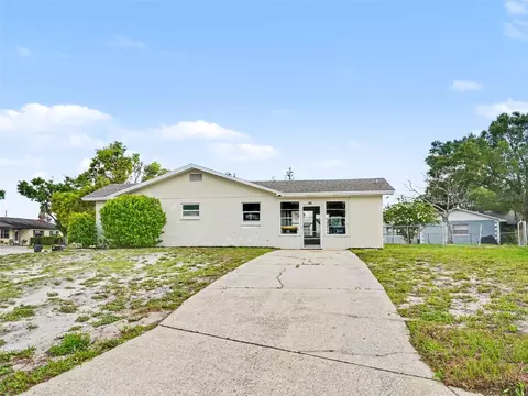 Exterior - 308 Vaniman Ave, Winter Haven, FL 33880 photo 4 of 5