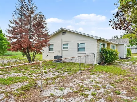 Exterior - 308 Vaniman Ave, Winter Haven, FL 33880 photo 5 of 5