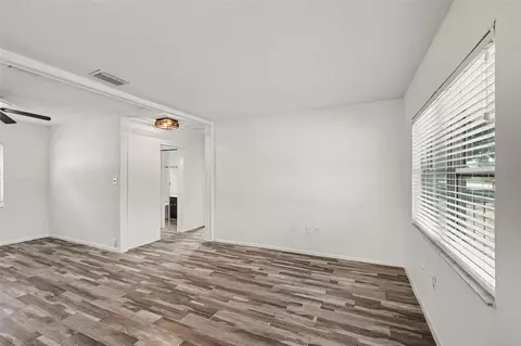 Living - 313 Miller Mac Rd, Apollo Beach, FL 33572 photo 3 of 6