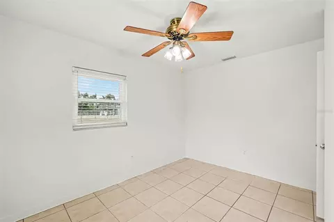 Bedroom - 313 Miller Mac Rd, Apollo Beach, FL 33572 photo 10 of 10