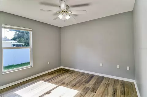 Bedroom - 4305 Mutter Rd, Saint Cloud, FL 34769 photo 4 of 7