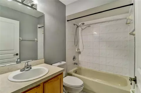 Bath - 4305 Mutter Rd, Saint Cloud, FL 34769 photo 2 of 2