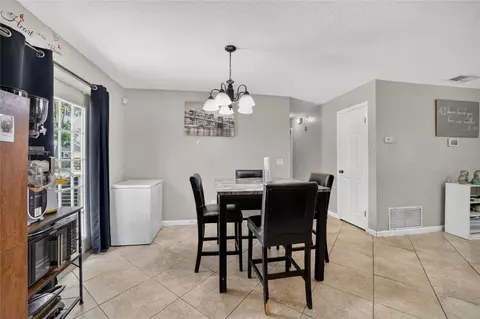 Dining - 945 NW 64th Pl, Ocala, FL 34475 photo 3 of 4