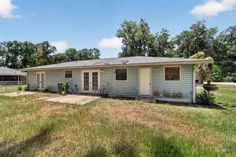 Exterior - 945 NW 64th Pl, Ocala, FL 34475 photo 5 of 7