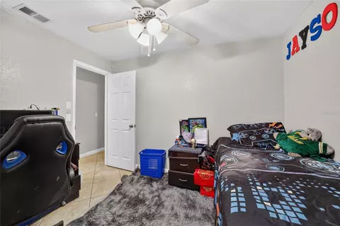 Bedroom - 945 NW 64th Pl, Ocala, FL 34475 photo 5 of 5