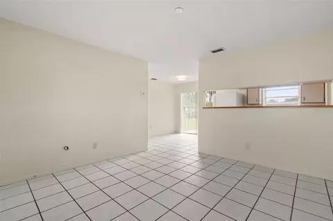 557 Cox St, Cocoa, FL 32926 photo 4