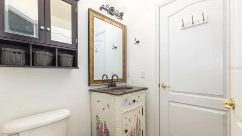 Bath - 12912 Droxford Rd, Windermere, FL 34786 photo 1 of 5