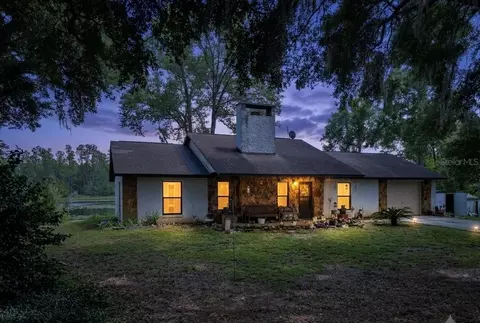 25814 Fishermans Rd, Paisley, FL 32767