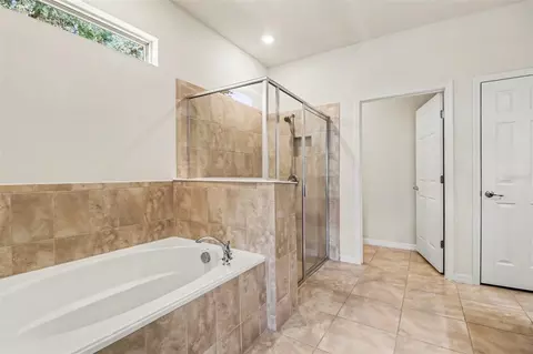 Bath - 2898 Matera Dr, Saint Cloud, FL 34771 photo 1 of 3