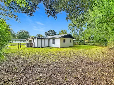 Exterior - 1504 NW 19th Ct, Ocala, FL 34475 photo 2 of 4