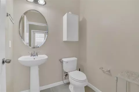 Bath - 7752 Rigby St, Windermere, FL 34786 photo 3 of 3
