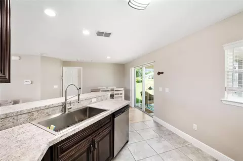 Kitchen - 6 Juniper Pass Dr, Ocala, FL 34480 photo 5 of 5