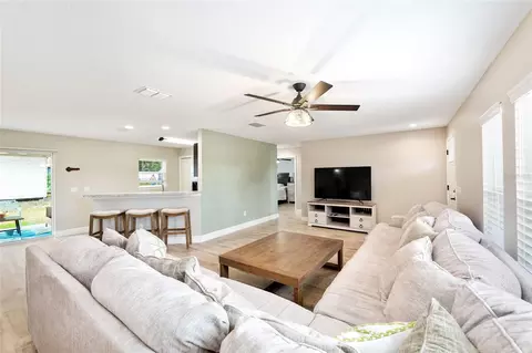 Living - 6 Juniper Pass Dr, Ocala, FL 34480 photo 3 of 3