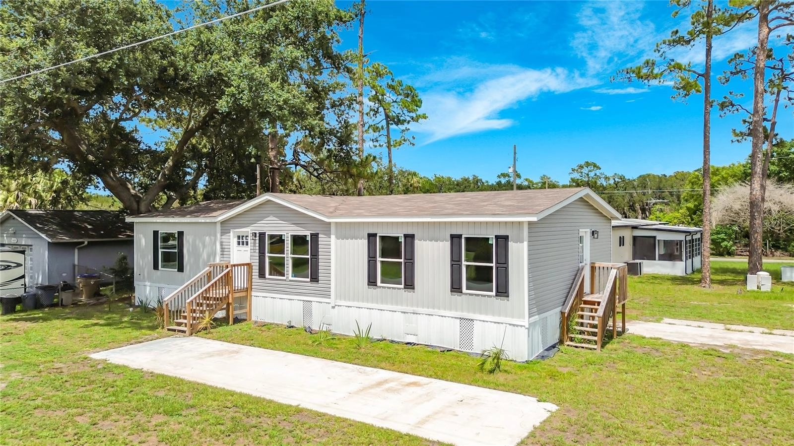 1657 Flounder St, Saint Cloud, FL 34771 photo 2