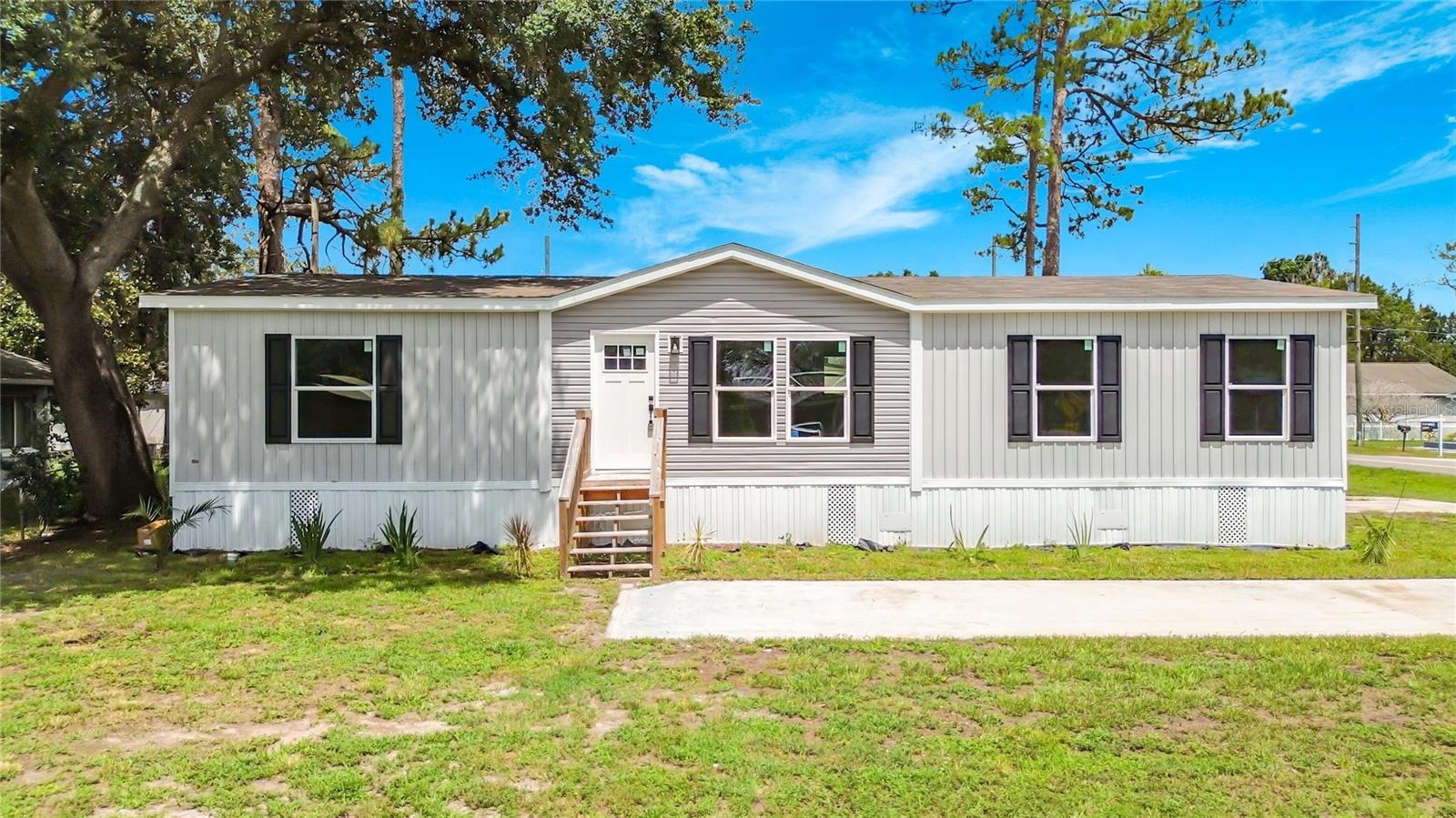 1657 Flounder St, Saint Cloud, FL 34771 photo 1