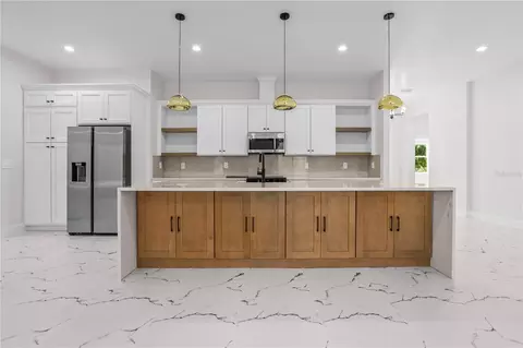 Kitchen - 30643 Apricot Ave, Eustis, FL 32736 photo 7 of 8