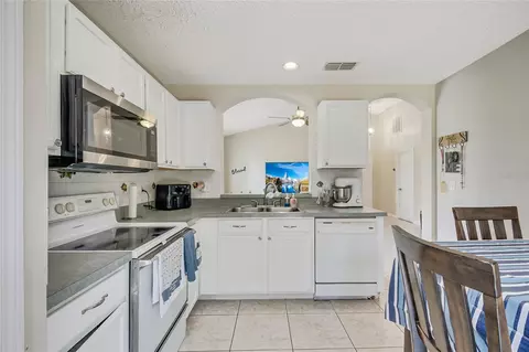 2944 Cool Breeze Cir, Saint Cloud, FL 34769 photo 13