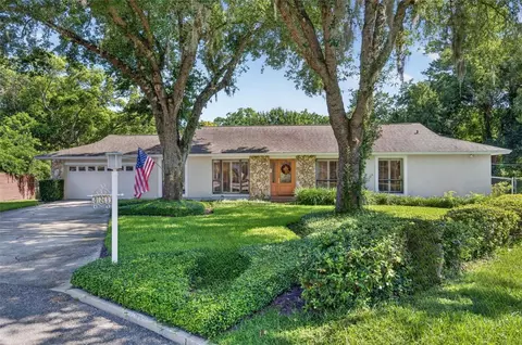 823 Woods Ct, Maitland, FL 32751