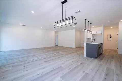 42065 Tamarac St, Eustis, FL 32736 photo 5
