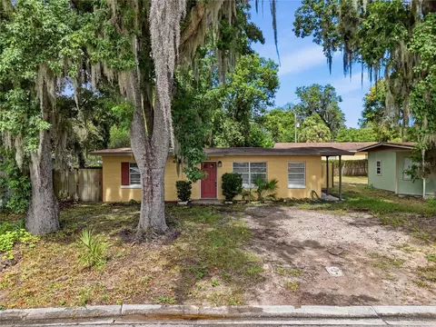 615 Danvers St, Eustis, FL 32726 photo 1