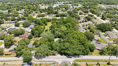 2675 E Washington Ave, Eustis, FL 32726 photo 4