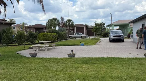 389 Nolane Ln, Polk City, FL 33868