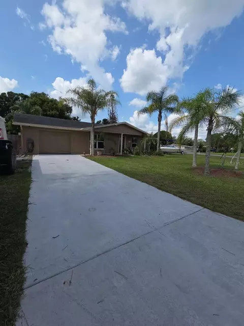 230 E 6th St, Oviedo, FL 32766