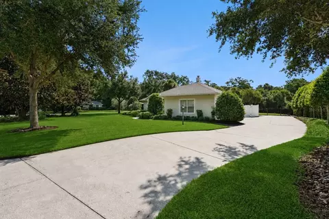 Exterior - 1215 Gray Ct, Eustis, FL 32726 photo 4 of 16