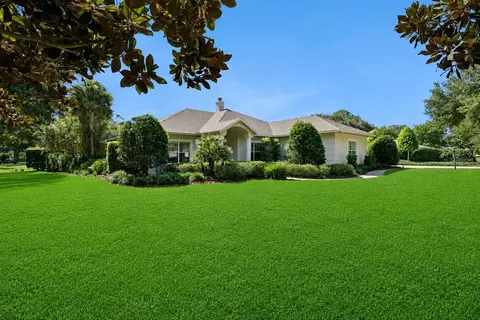 Exterior - 1215 Gray Ct, Eustis, FL 32726 photo 5 of 16