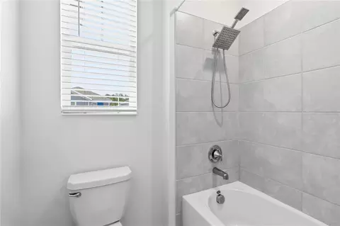 Bath - 6448 Pine Fork Aly, Saint Cloud, FL 34769 photo 3 of 3