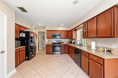 Kitchen - 1311 Olympia Park Cir, Ocoee, FL 34761 photo 3 of 3