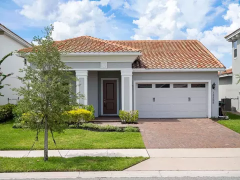 13355 Bromborough Dr, Orlando, FL 32832