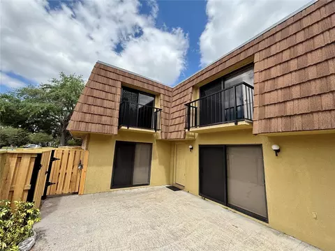 5341 Bamboo Ct #418, Orlando, FL 32811